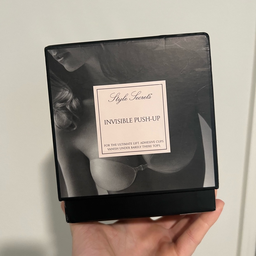 Victoria's Secret Invisible Push-Up Bra Cup Size C BRAND NEW